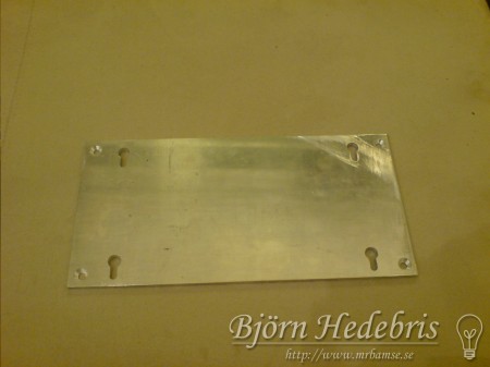 aluminiumplatta, fäste, tv fäste, aluminium, fräs, hemmabio, nyckelhål