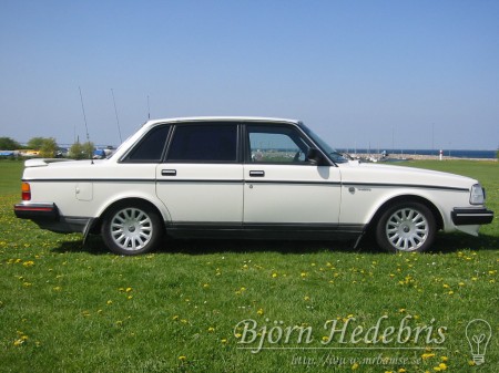 Volvo 240, bagagelucka, Blaupunkt, MDS, Kondensator